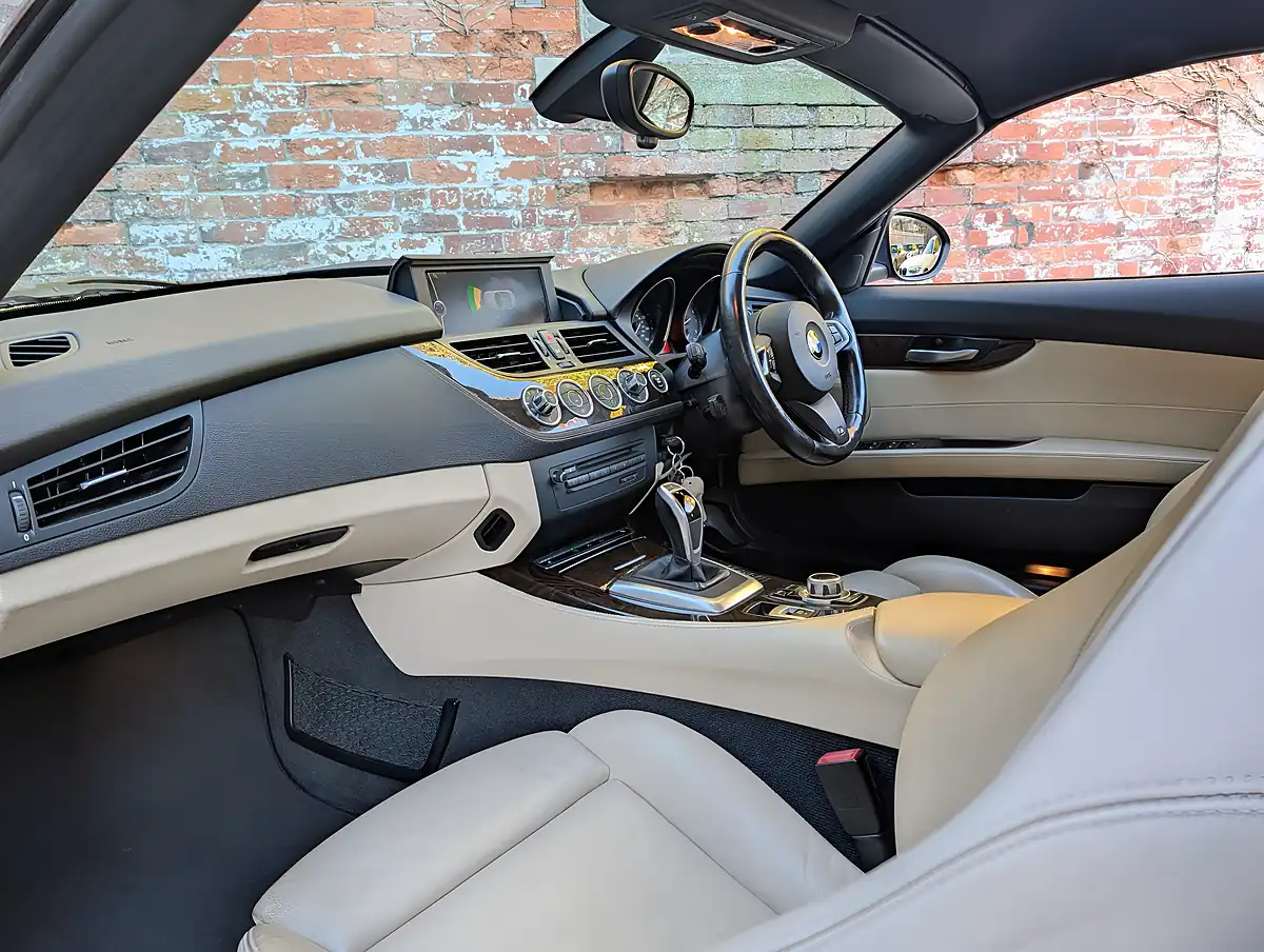 Used 2012 BMW Z4 M Sport Roadster Black - Interior and Exterior details 17