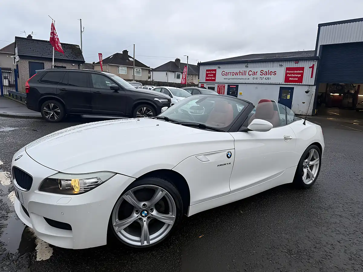 Used 2012 BMW Z4 M Sport White - Front View