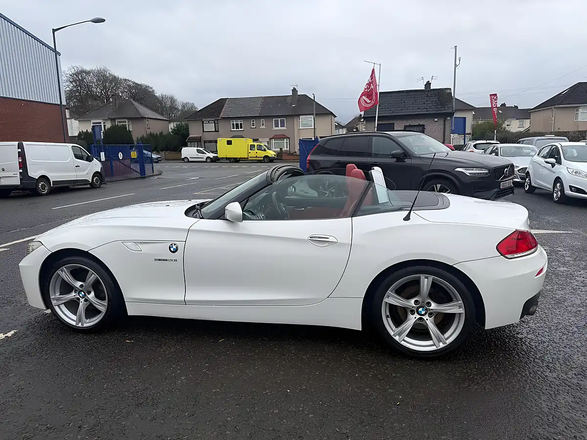 Used 2012 BMW Z4 M Sport White - Interior and Exterior details 11