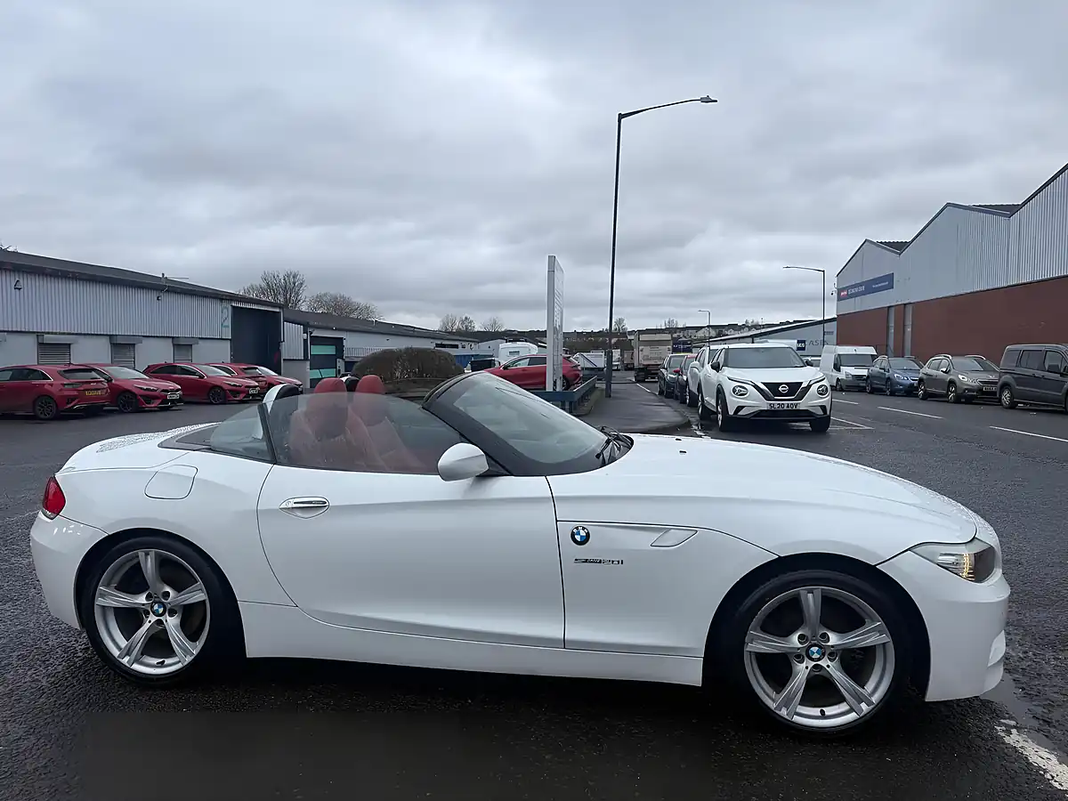 Used 2012 BMW Z4 M Sport White - Interior and Exterior details 6