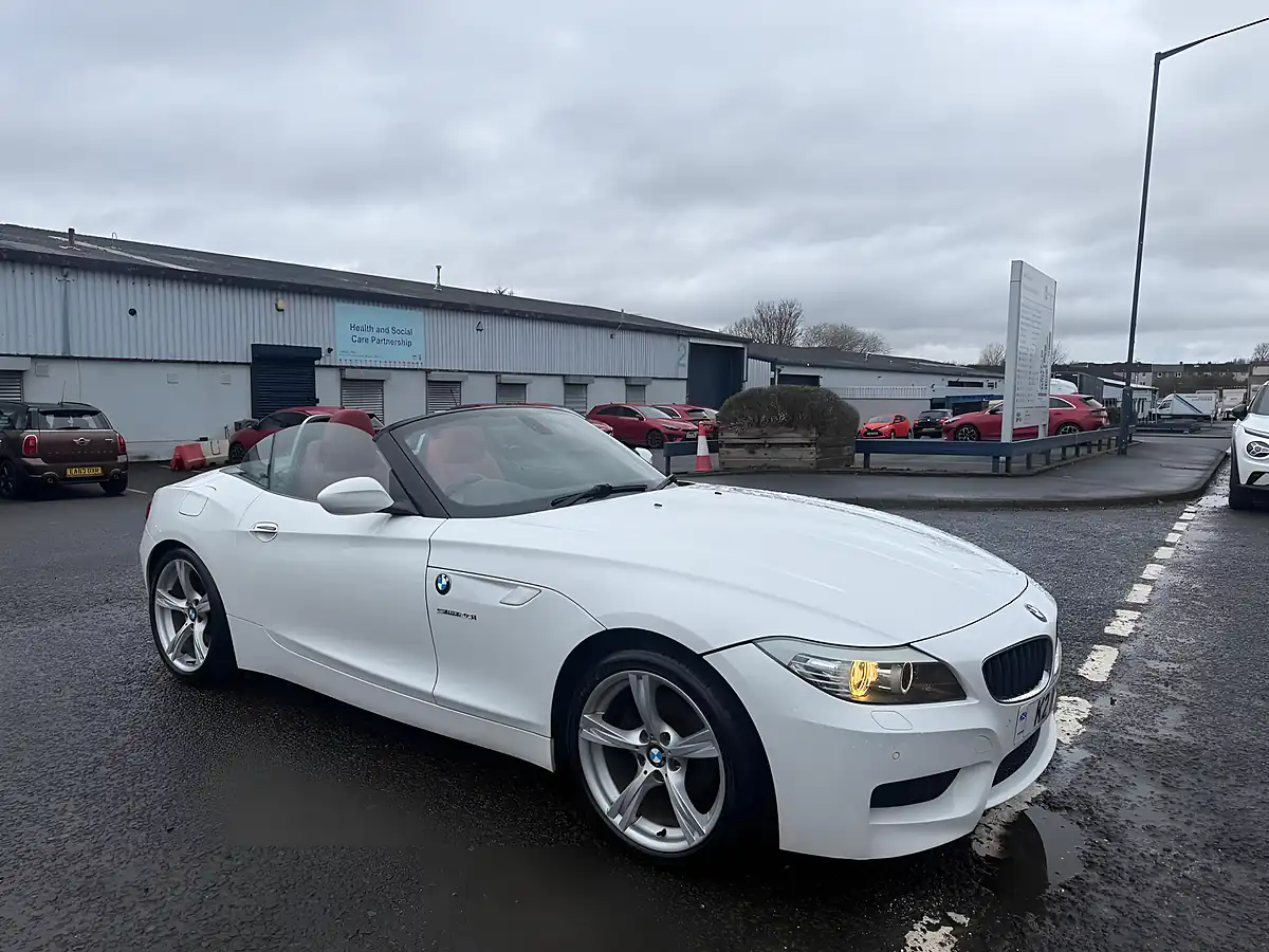 Used 2012 BMW Z4 M Sport White - Interior and Exterior details 7