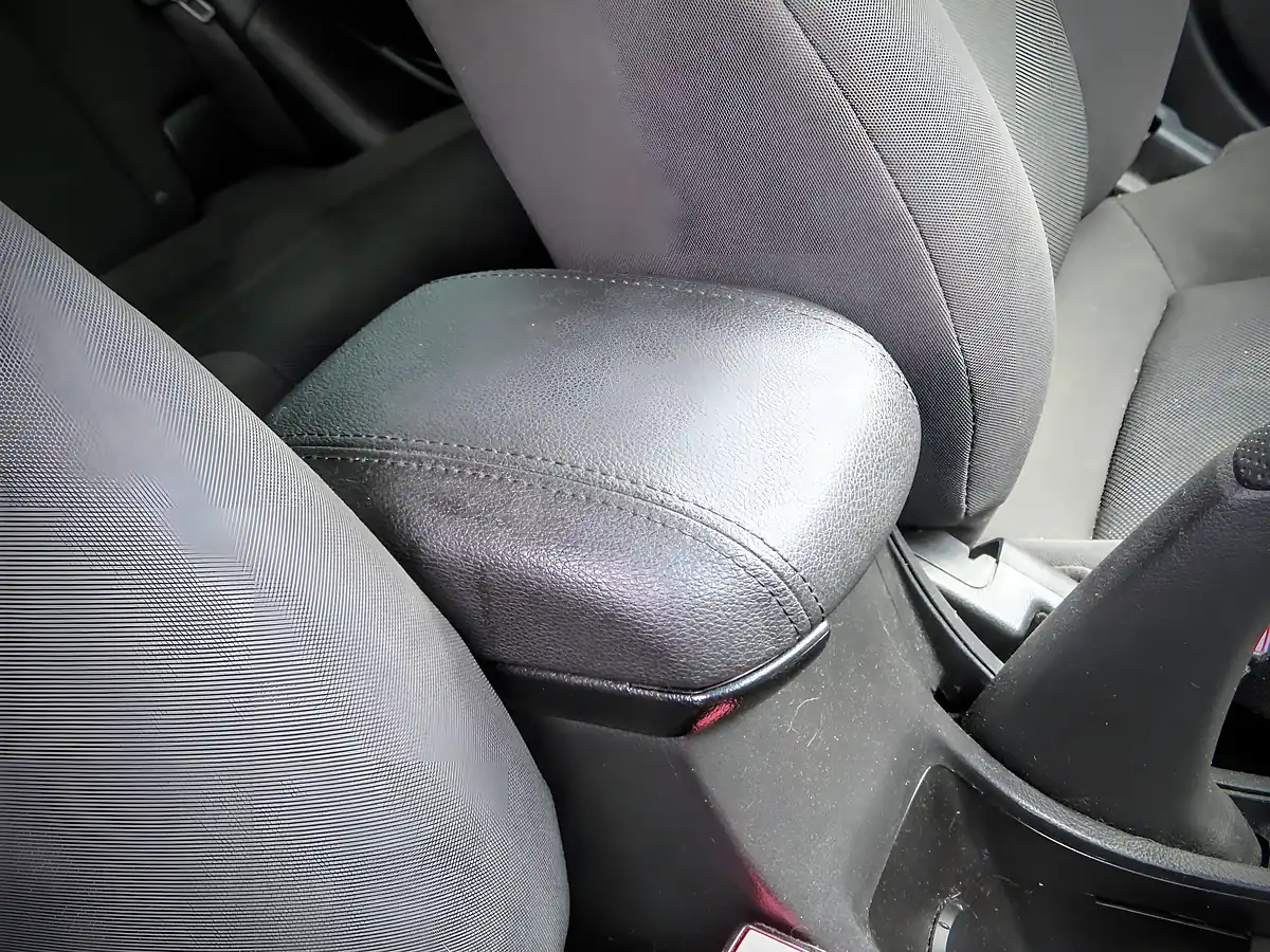 Used 2012 Chevrolet Cruze Ltz Metallic Silver - Interior and Exterior details 14
