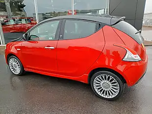 Used 2012 Chrysler Ypsilon Black & Red Black - Interior and Exterior details 6