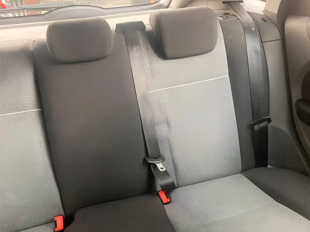 Used 2012 Chrysler Ypsilon Se White - Interior and Exterior details 10