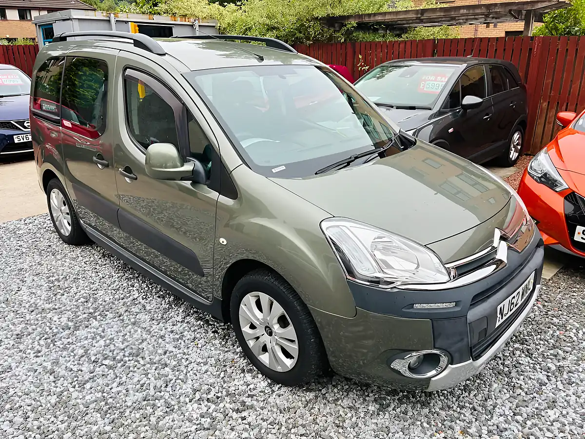 Used 2012 Citroen Berlingo Xtr Multispace Grey - Front View