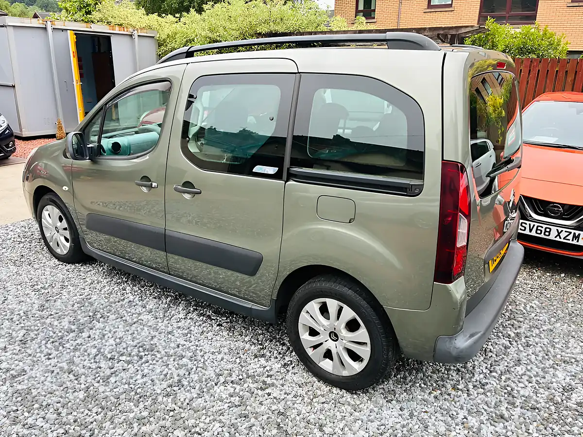 Used 2012 Citroen Berlingo Xtr Multispace Grey - Interior and Exterior details 12