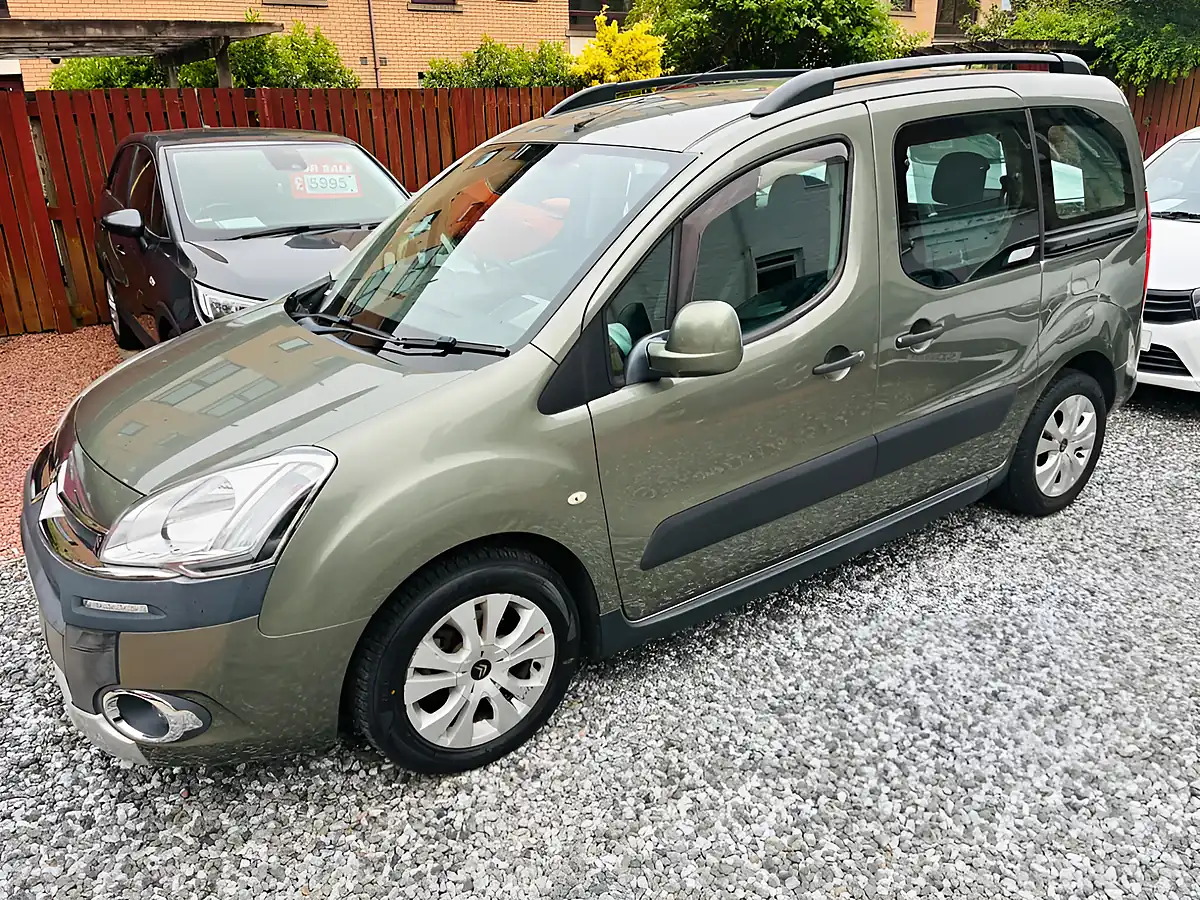 Used 2012 Citroen Berlingo Xtr Multispace Grey - Interior and Exterior details 7