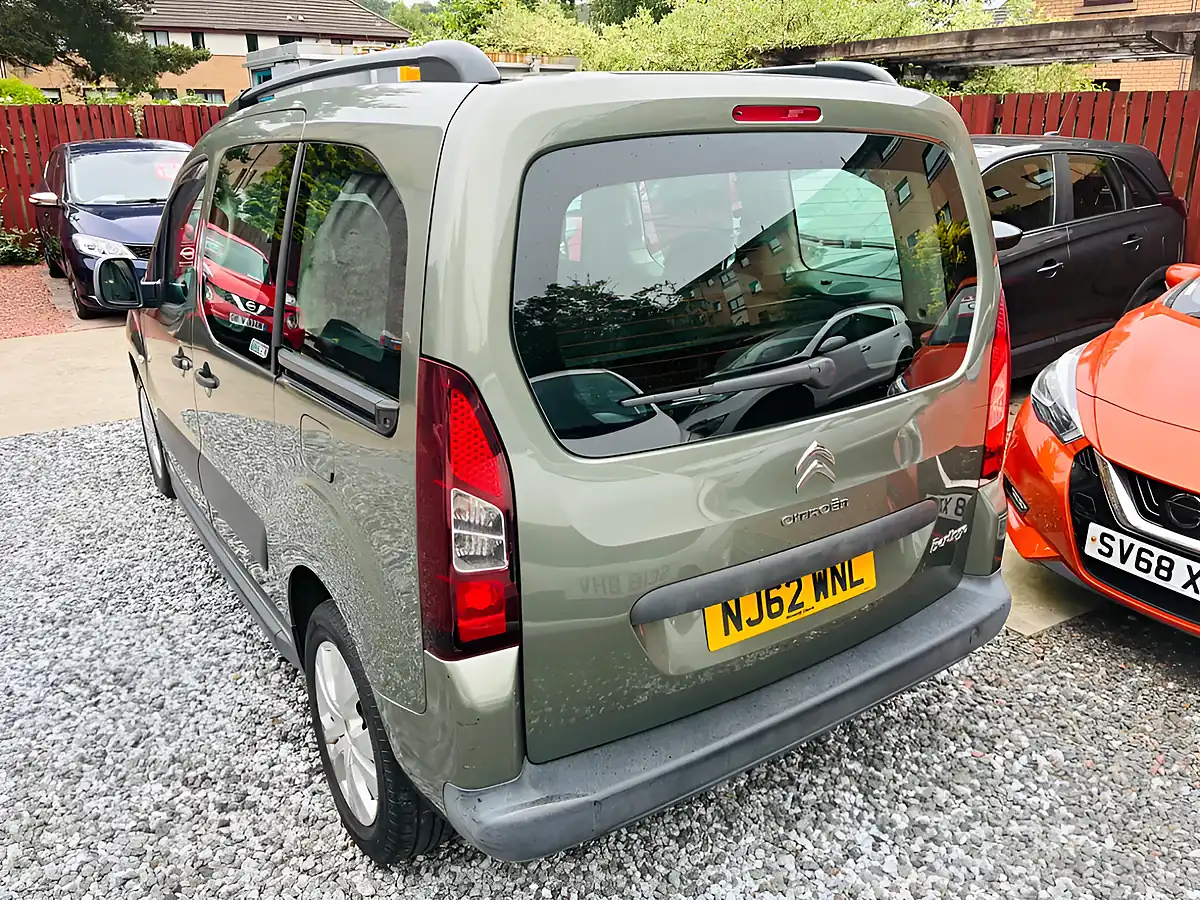 Used 2012 Citroen Berlingo Xtr Multispace Grey - Interior and Exterior details 8
