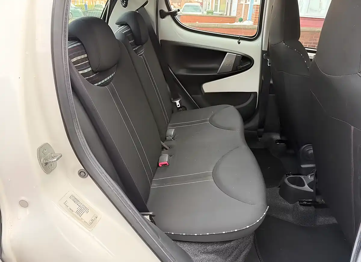 Used 2012 Citroen C1 Vtr White - Interior and Exterior details 6