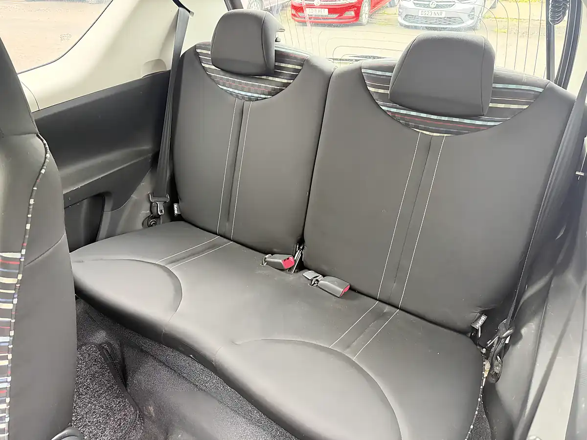 Used 2012 Citroen C1 Vtr White - Interior and Exterior details 4