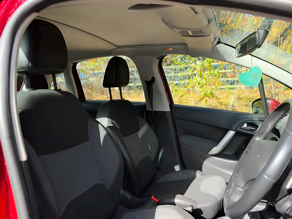 Used 2012 Citroen C3 Airdream Vtr+ Red - Interior and Exterior details 10