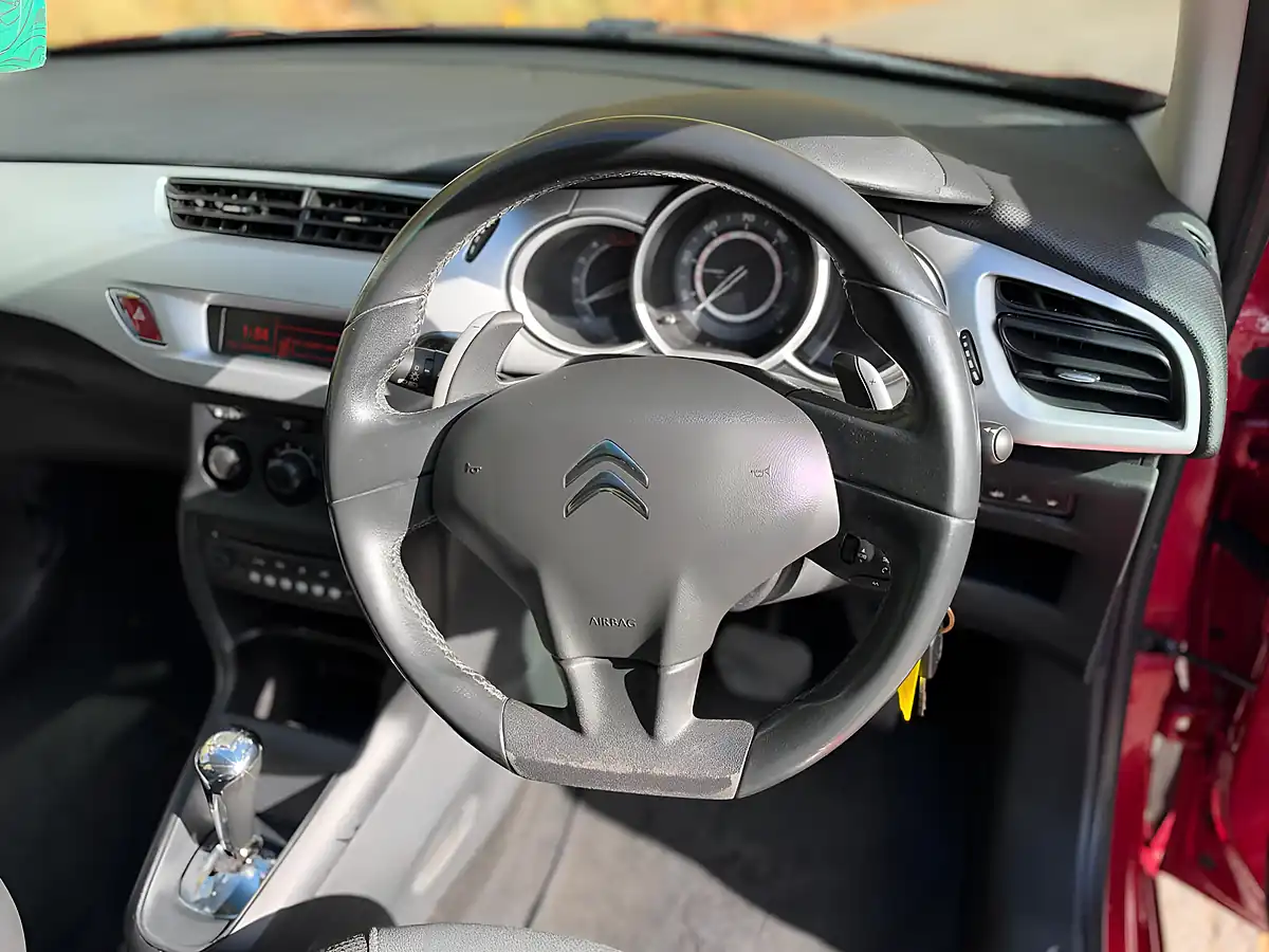 Used 2012 Citroen C3 Airdream Vtr+ Red - Interior and Exterior details 17