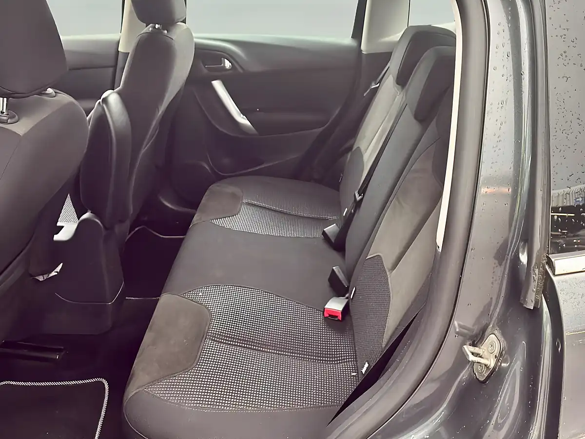 Used 2012 Citroen C3 Exclusive Grey - Interior and Exterior details 9