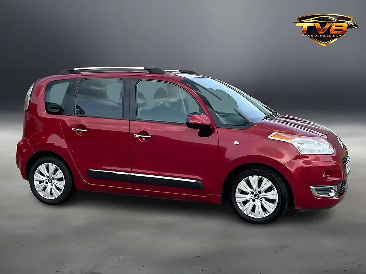 Used 2012 Citroen C3 Picasso Exclusive Cherry Red - Interior and Exterior details 4