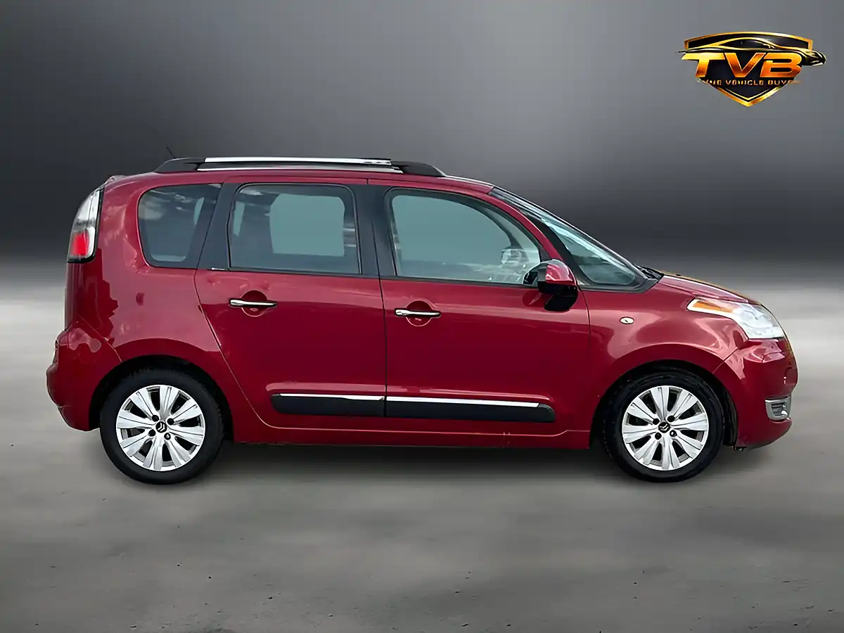 Used 2012 Citroen C3 Picasso Exclusive Cherry Red - Interior and Exterior details 5