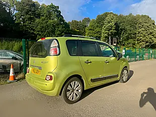 Used 2012 Citroen C3 Picasso Exclusive Green - Interior and Exterior details 8
