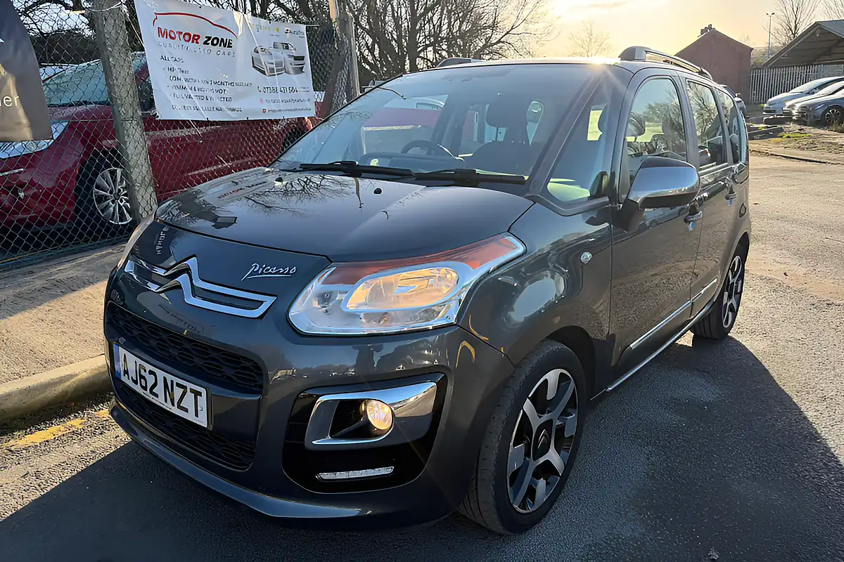 Used 2012 Citroen C3 Picasso Selection Grey - Interior and Exterior details 3