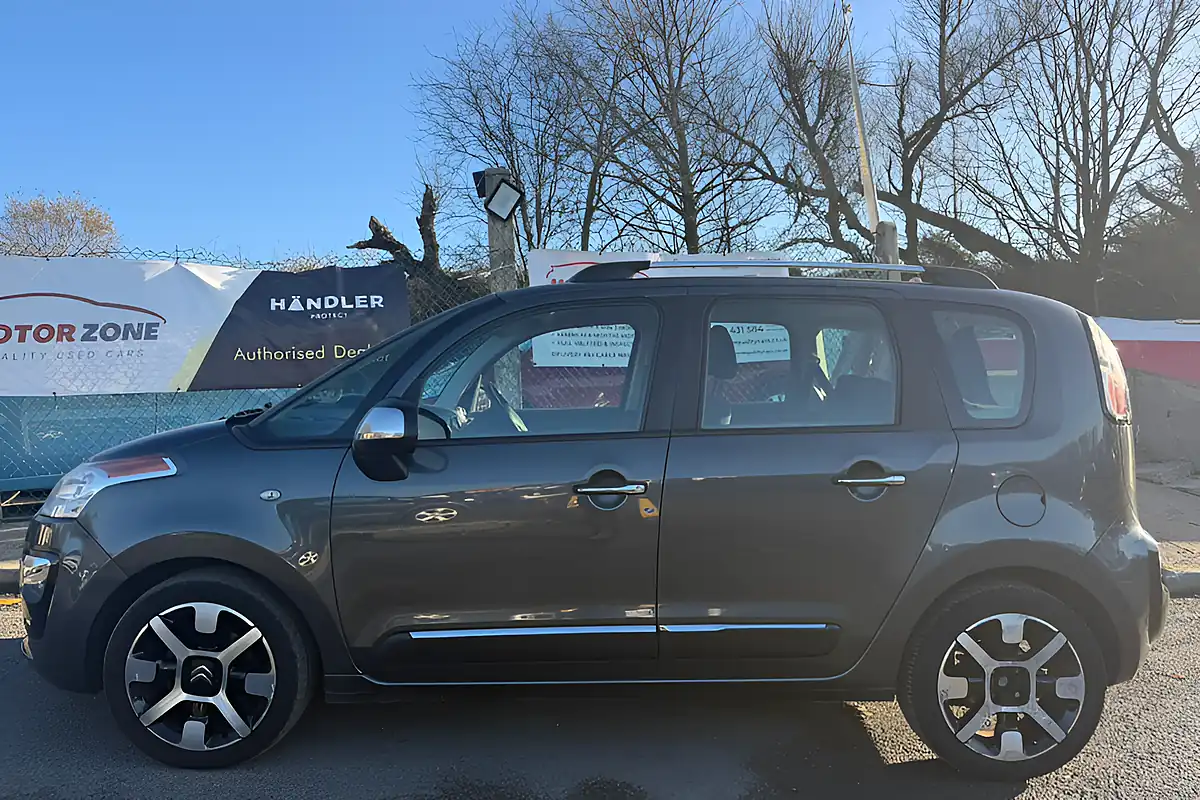 Used 2012 Citroen C3 Picasso Selection Grey - Interior and Exterior details 4