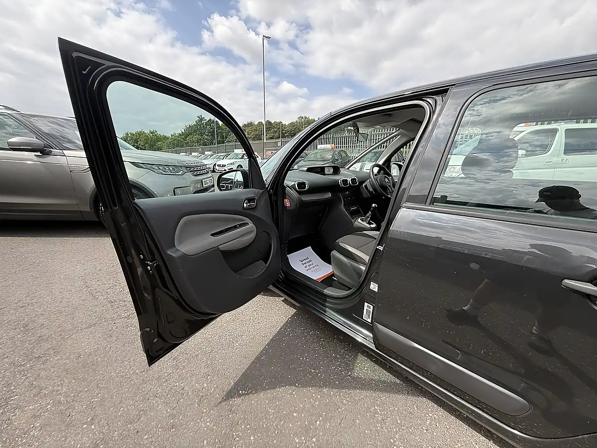 Used 2012 Citroen C3 Picasso Vtr+ Black - Interior and Exterior details 17