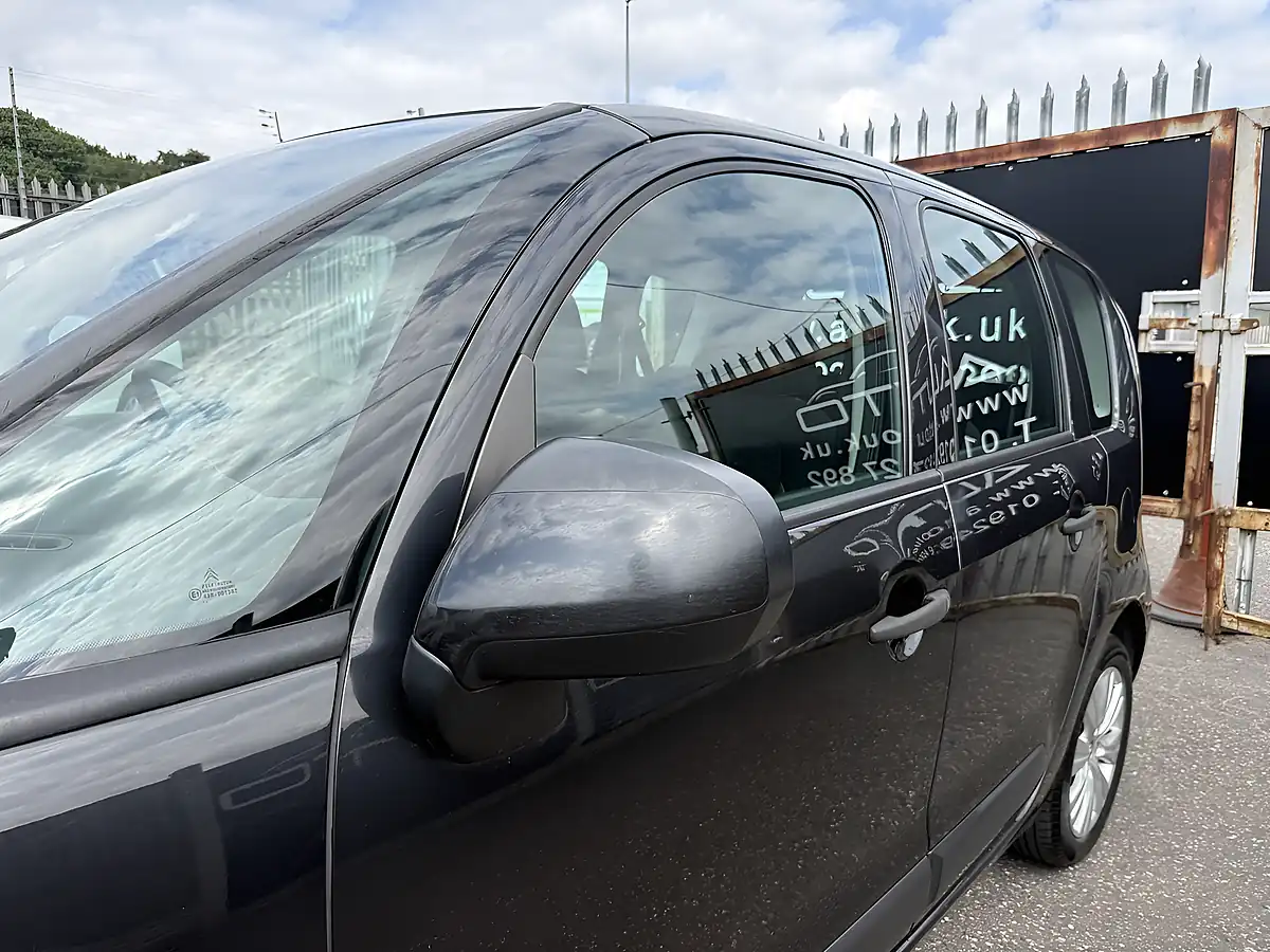 Used 2012 Citroen C3 Picasso Vtr+ Black - Interior and Exterior details 5