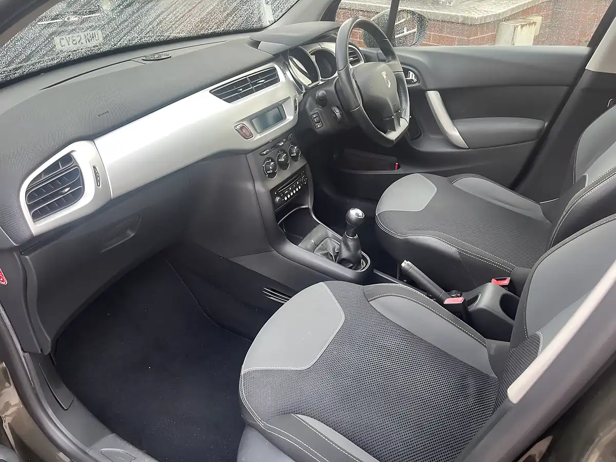 Used 2012 Citroen C3 Vtr+ Bronze - Interior and Exterior details 9
