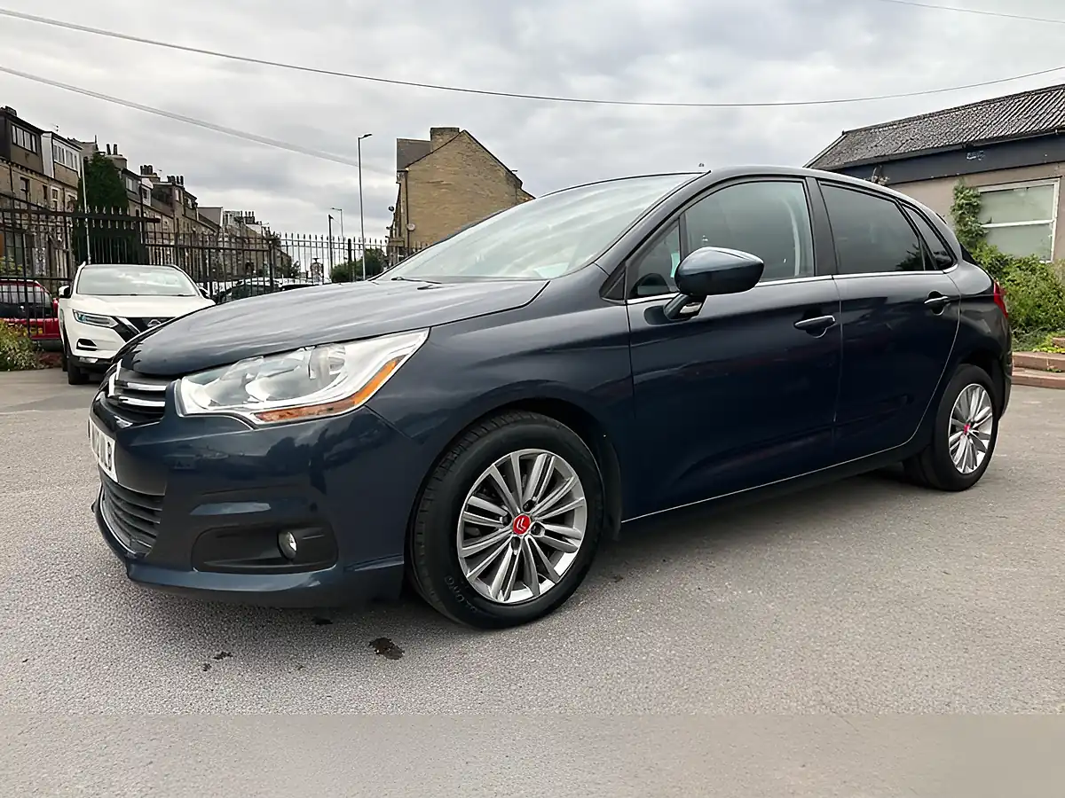 Used 2012 Citroen C4 Airdream Vtr+ Blue - Interior and Exterior details 4