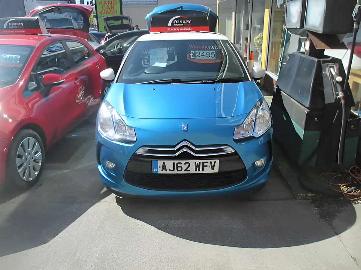 Used 2012 Citroen DS3 Blue - Front View