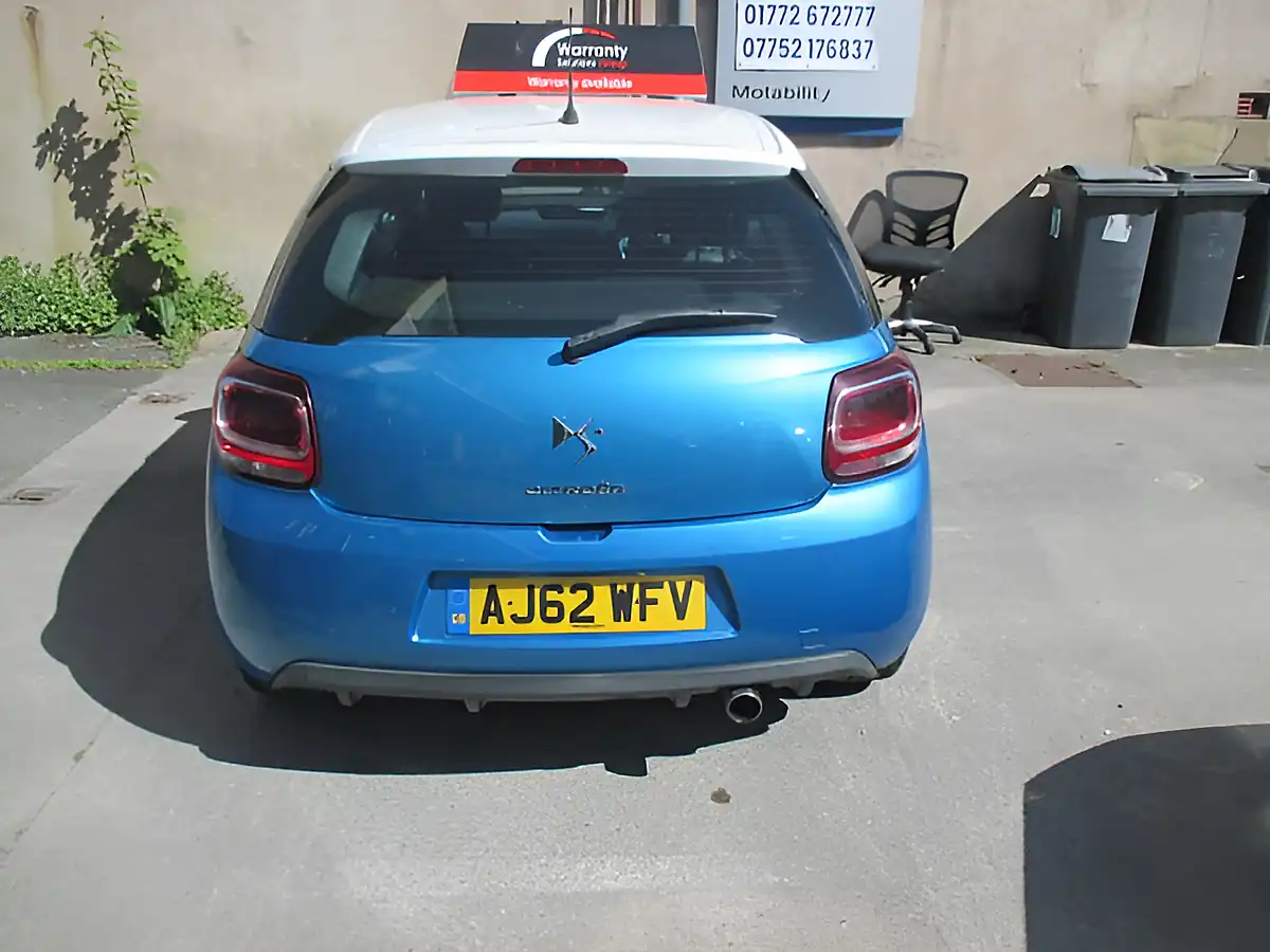 Used 2012 Citroen DS3 Blue - Interior and Exterior details 4