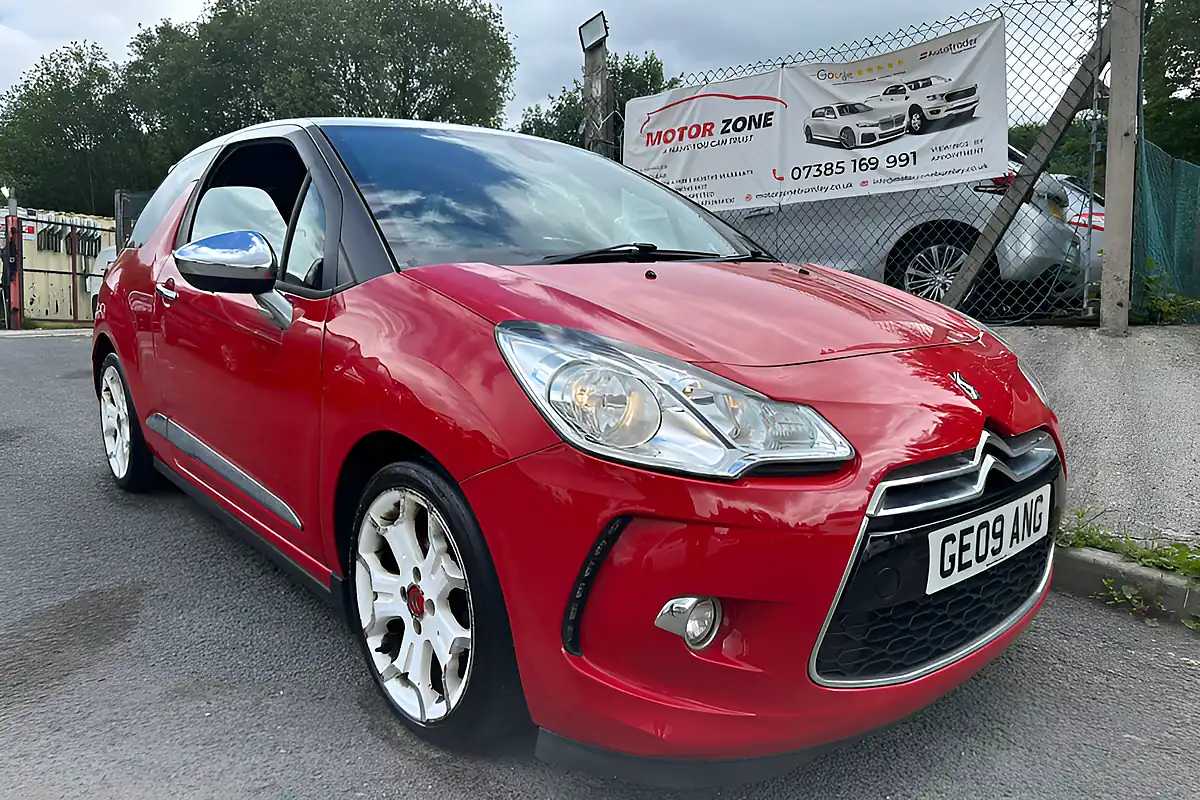 Used 2012 Citroen DS3 Dsport Red - Front View