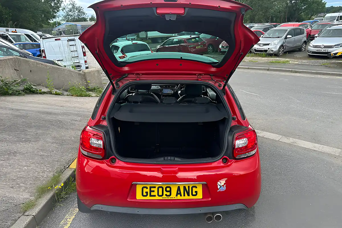 Used 2012 Citroen DS3 Dsport Red - Interior and Exterior details 15
