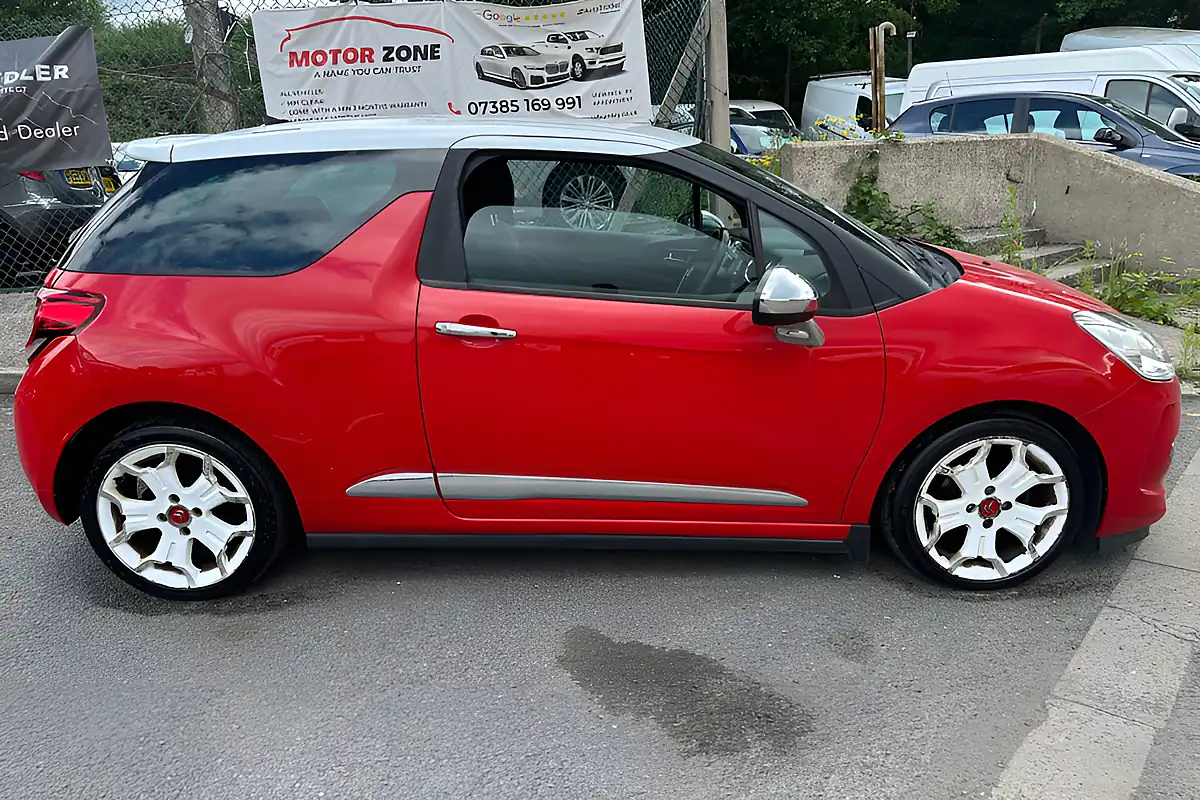 Used 2012 Citroen DS3 Dsport Red - Interior and Exterior details 4