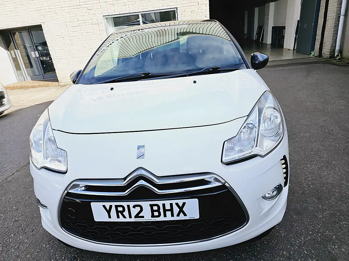 Used 2012 Citroen DS3 Dstyle White - Front View