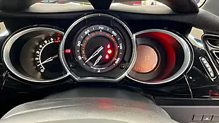 Used 2012 Citroen DS3 Dstyle White - Interior and Exterior details 10