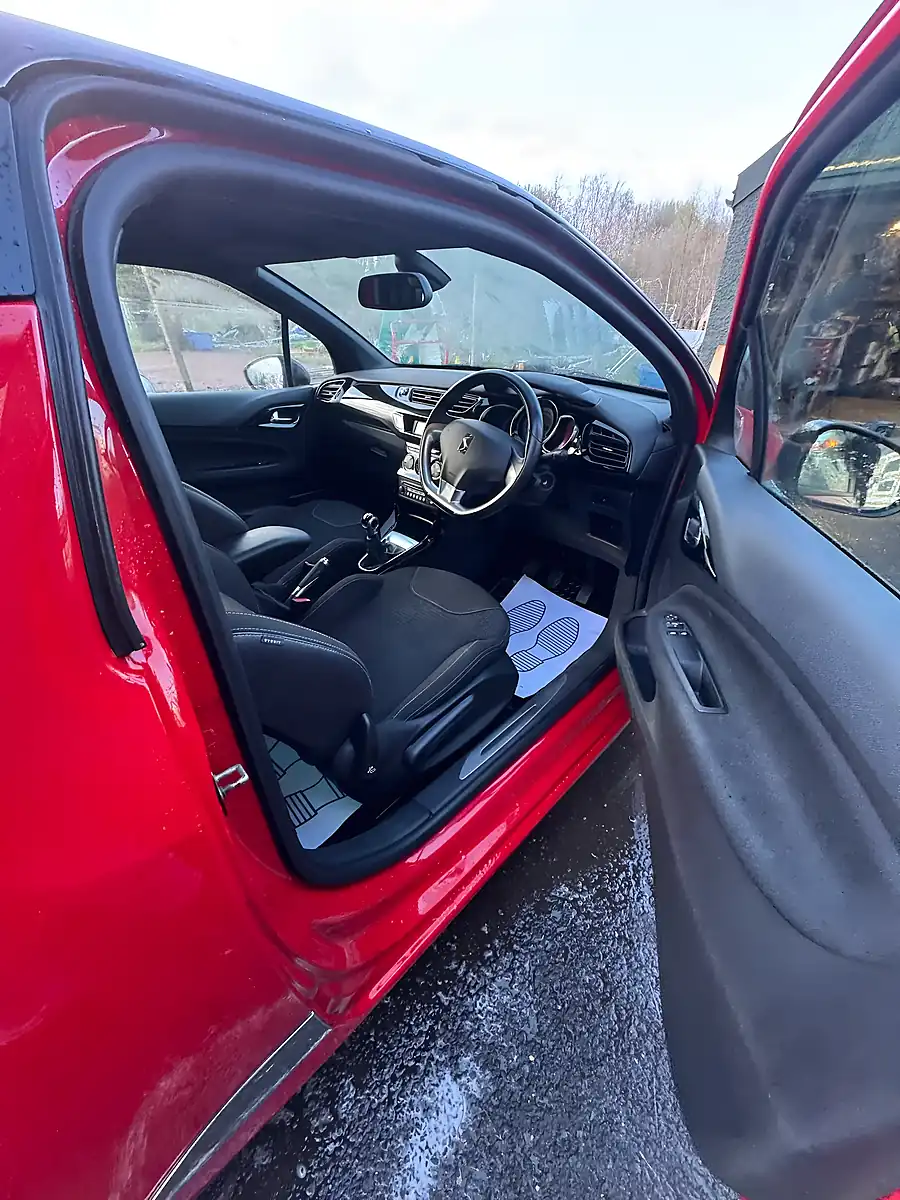 Used 2012 Citroen DS3 - Interior and Exterior details 8