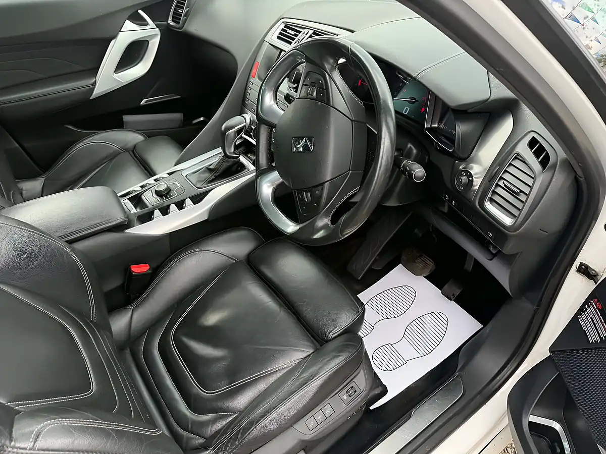 Used 2012 Citroen DS5 Sport - Interior and Exterior details 17