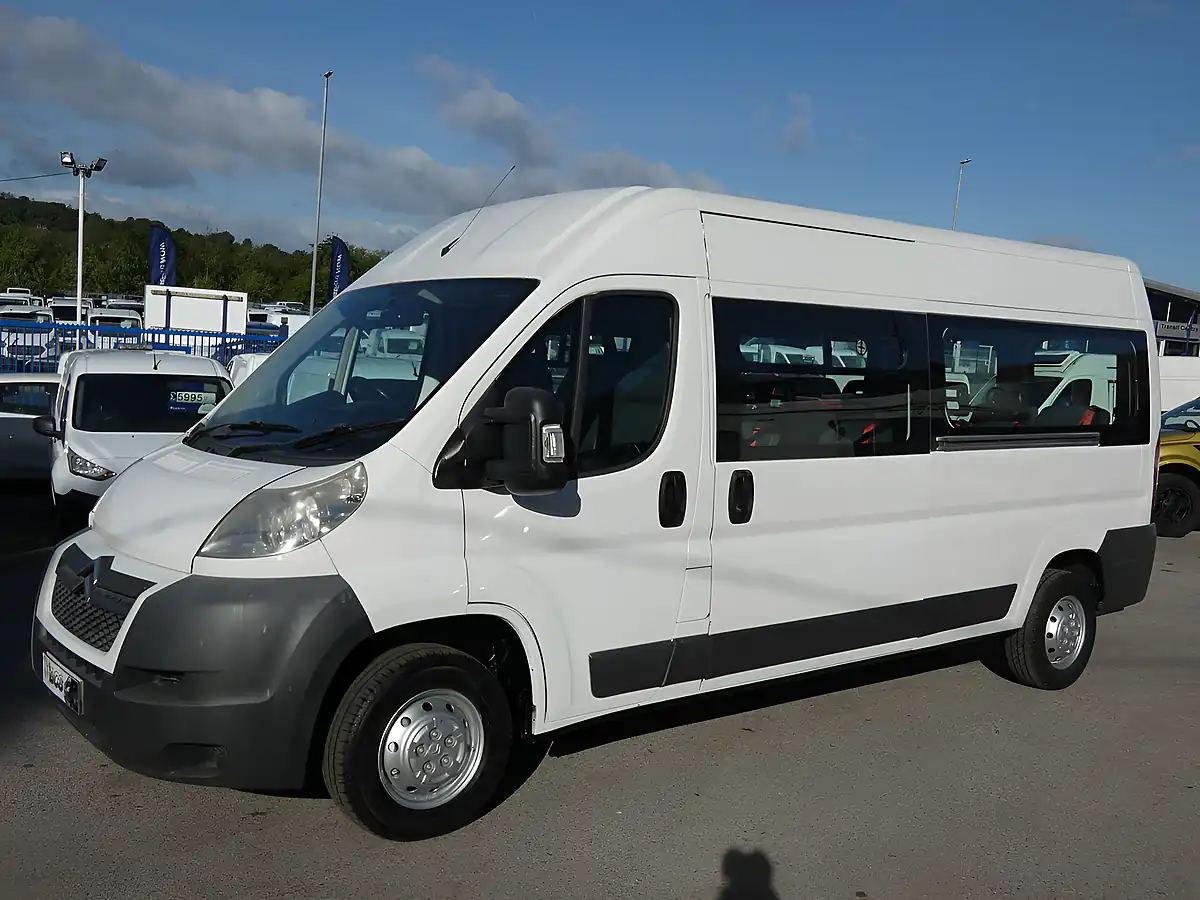 Used 2012 Citroen Relay L3H2 Lwb 17-seat White - Interior and Exterior details 12