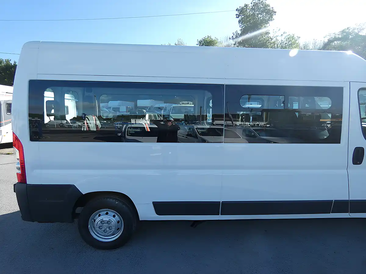 Used 2012 Citroen Relay L3H2 Lwb 17-seat White - Interior and Exterior details 14