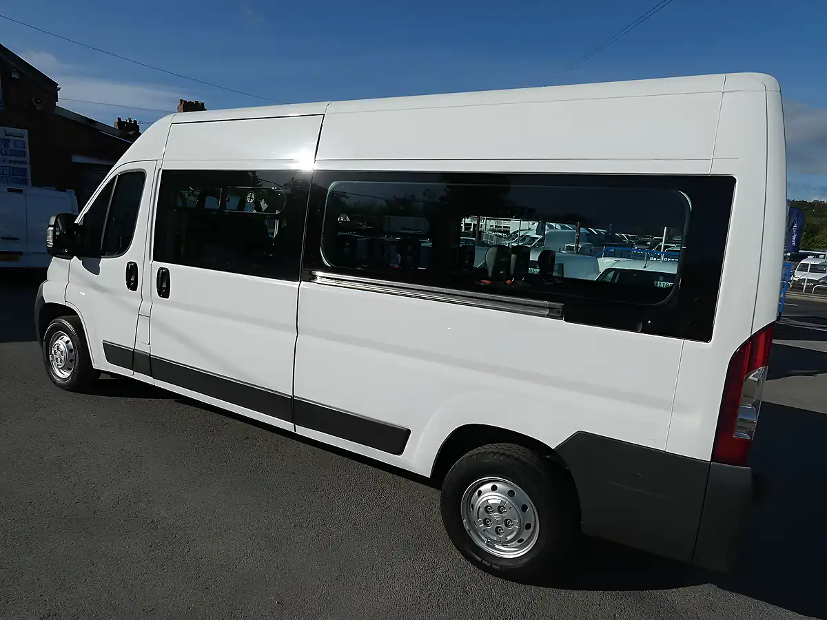 Used 2012 Citroen Relay L3H2 Lwb 17-seat White - Interior and Exterior details 5
