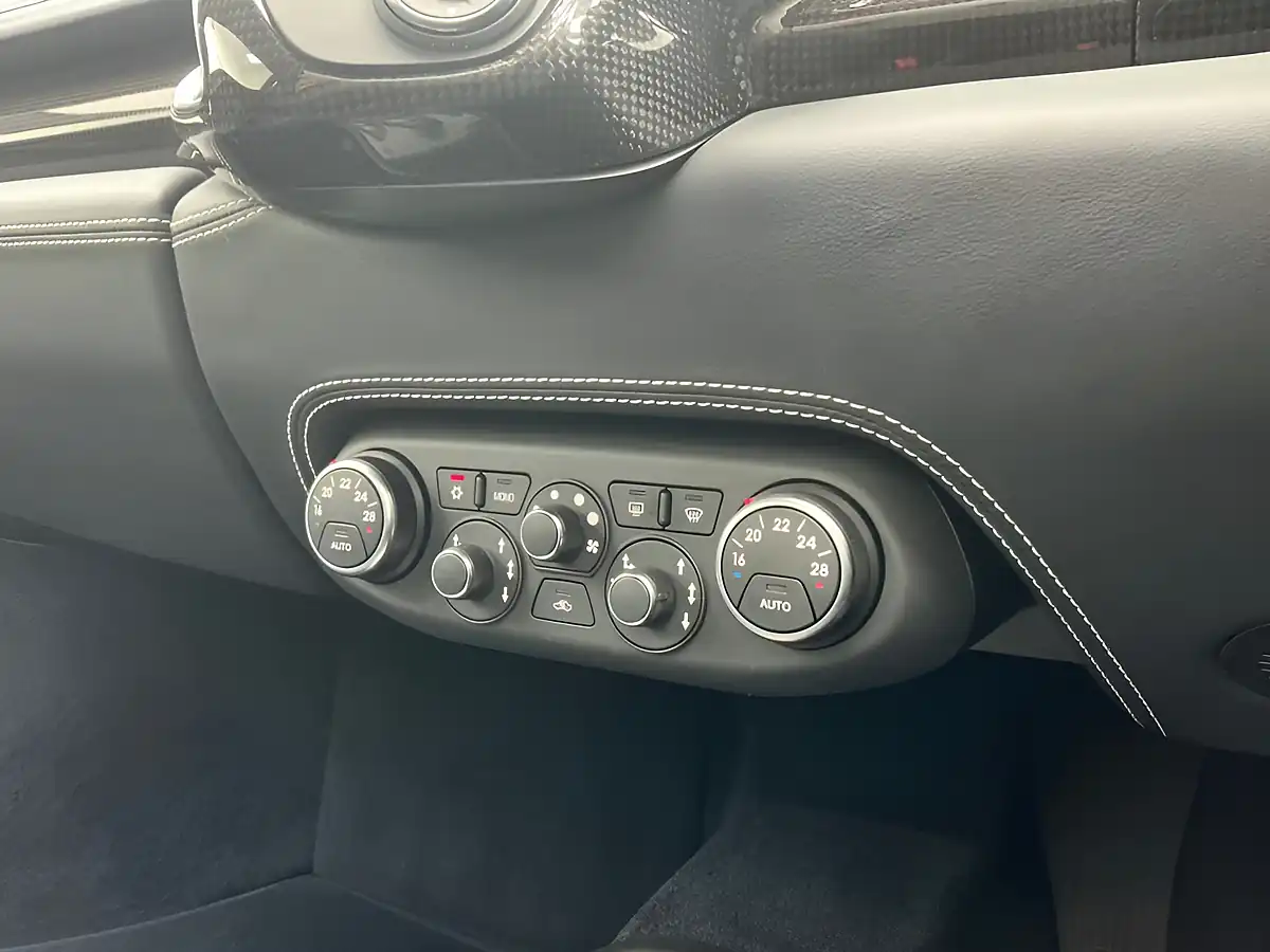 Used 2012 Ferrari 458 Italia Italia White - Interior and Exterior details 11
