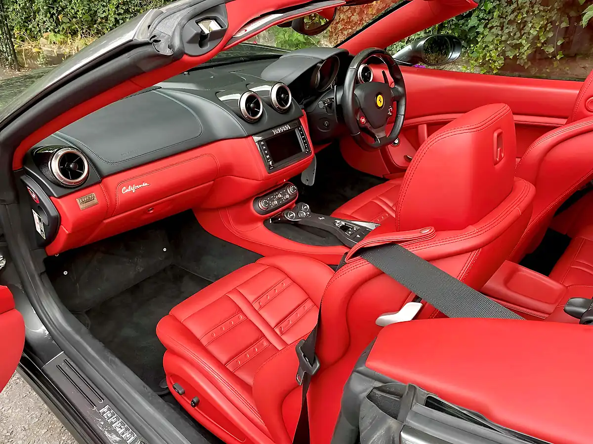 Used 2012 Ferrari California 30 Grigio Silverstone - Interior and Exterior details 11