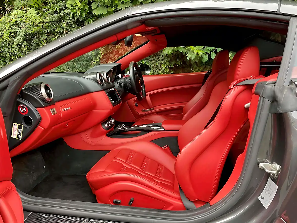Used 2012 Ferrari California 30 Grigio Silverstone - Interior and Exterior details 13
