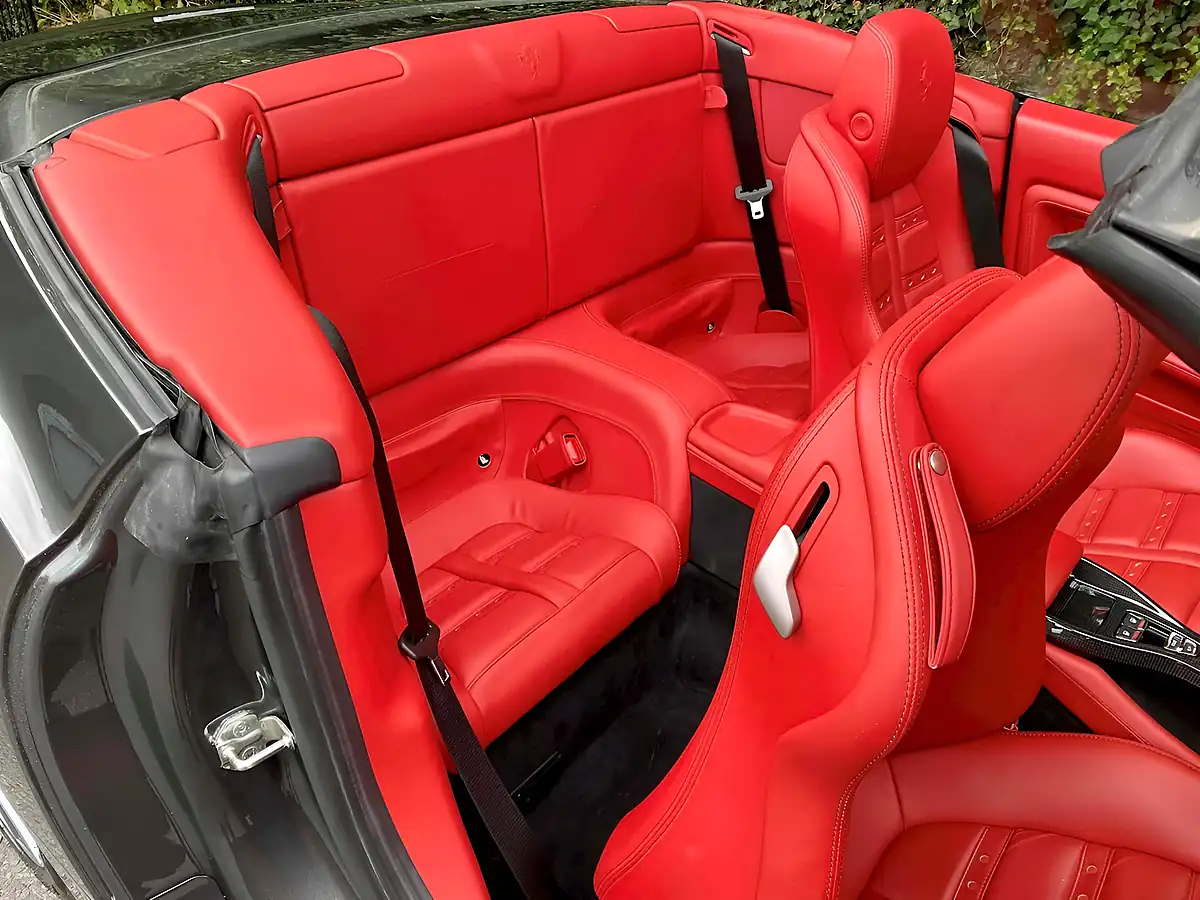 Used 2012 Ferrari California 30 Grigio Silverstone - Interior and Exterior details 14