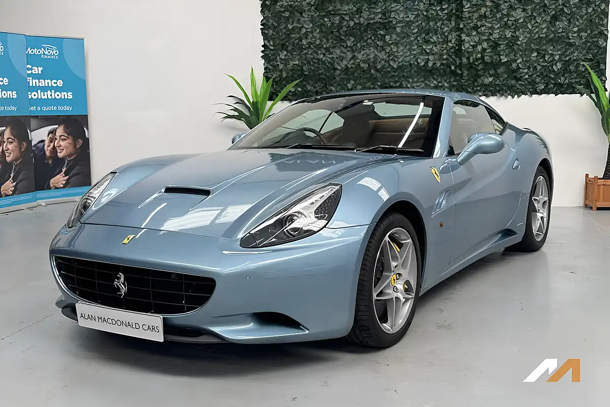 Used 2012 Ferrari California Convertible Blue - Interior and Exterior details 17