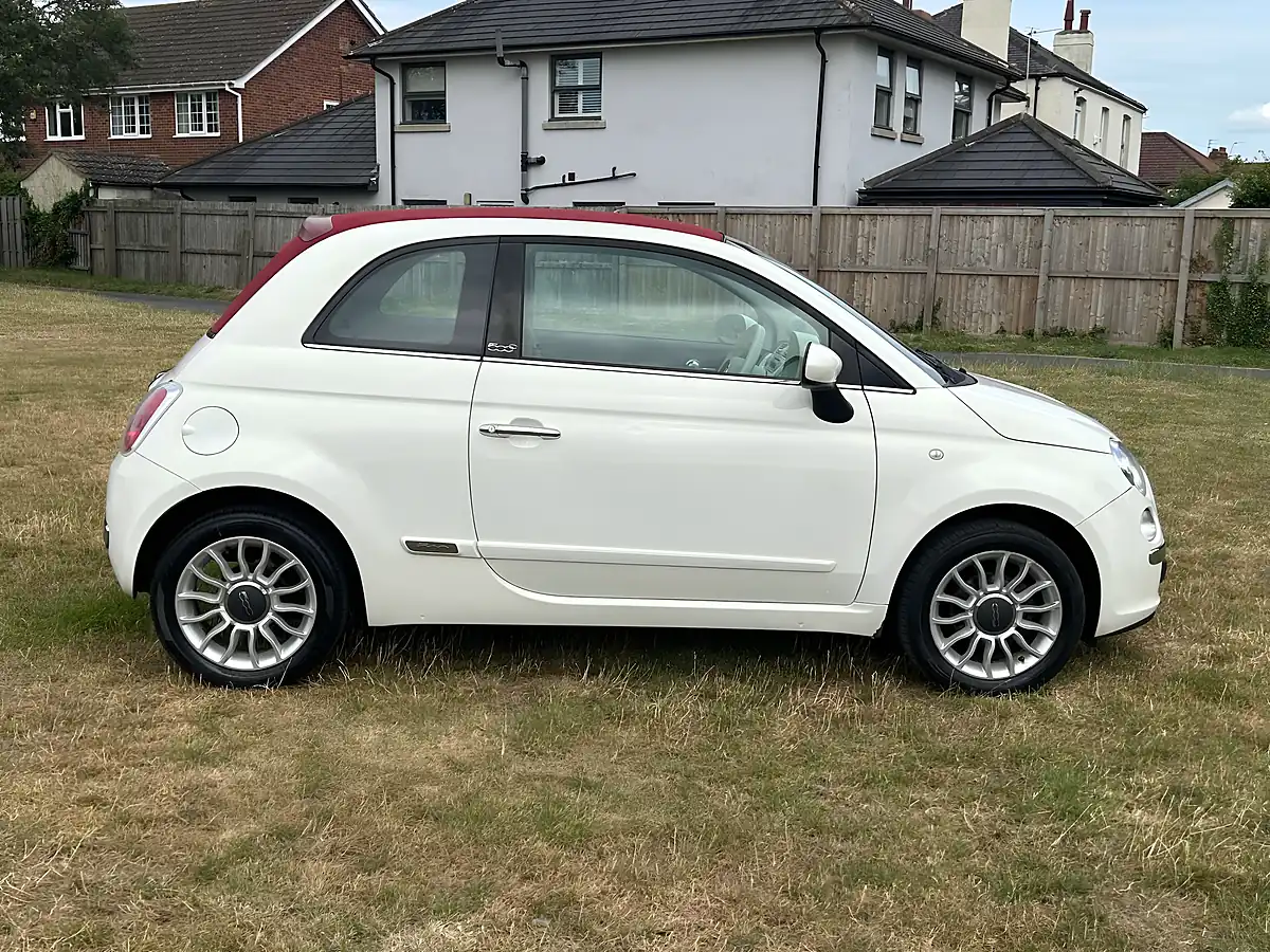 Used 2012 Fiat 500 C Lounge White - Interior and Exterior details 4
