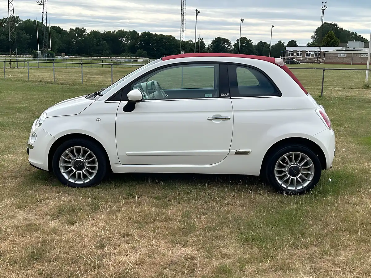Used 2012 Fiat 500 C Lounge White - Interior and Exterior details 8
