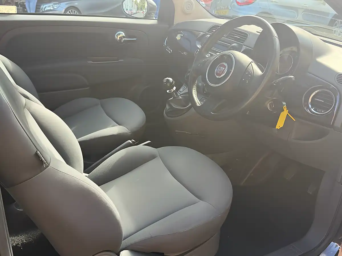 Used 2012 Fiat 500 Lounge Blue - Interior and Exterior details 11
