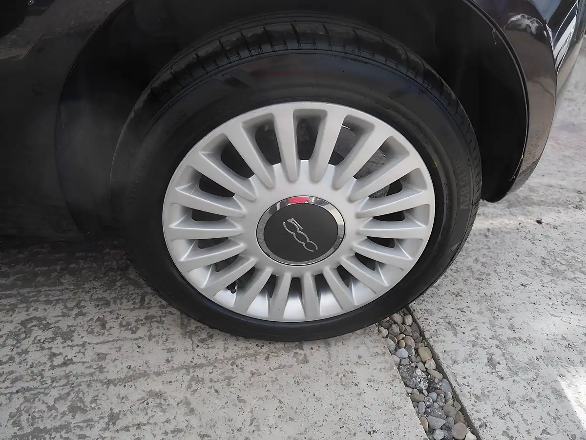Used 2012 Fiat 500 Lounge Chill Out Purple - Interior and Exterior details 20