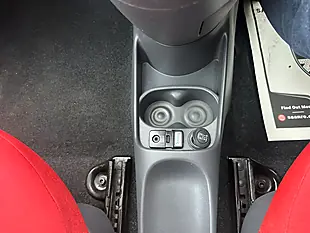 Used 2012 Fiat 500 Lounge White - Interior and Exterior details 20