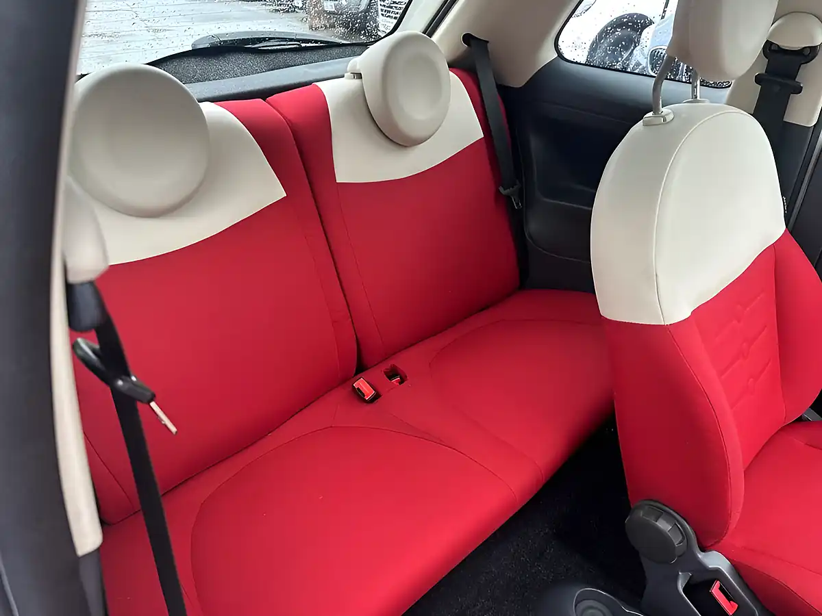 Used 2012 Fiat 500 Lounge White - Interior and Exterior details 9