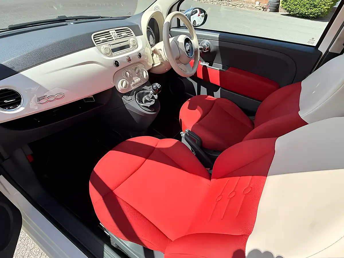 Used 2012 Fiat 500 Pop White - Interior and Exterior details 13